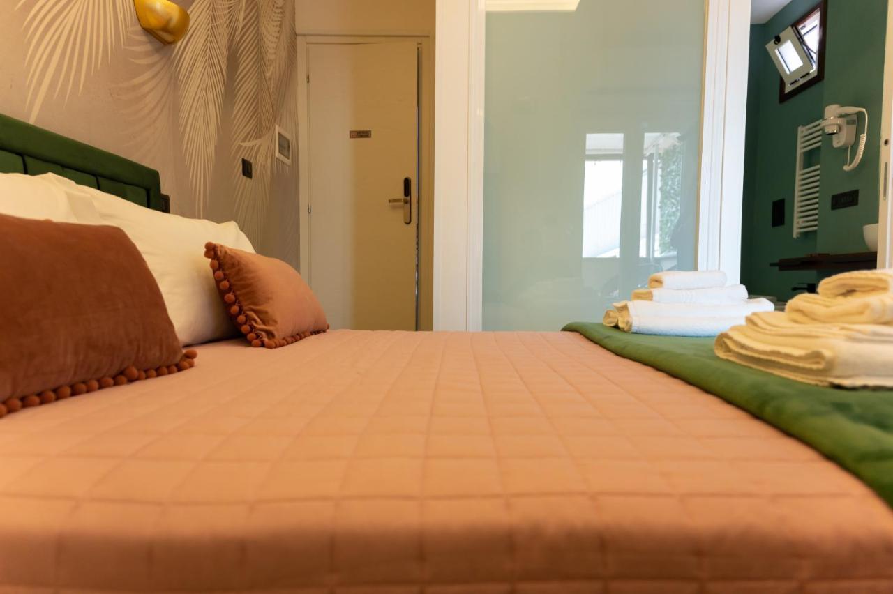 Hotel 5 Sensi - Vasca Idromassaggio, Terrazzo, Fibra Ultraveloce, Parcheggio Coperto Su Richiesta Cosenza Exteriér fotografie